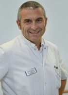 Chefarzt Prof. Dr. med. Peter Helwig Chefarzt Prof. Dr. med. Peter Helwig