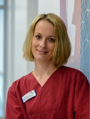 Stellvertretende Teamleitung Geburtshilfe Sylvia Redmann
Klinikum Heidenheim Stellvertretende Teamleitung Geburtshilfe Sylvia Redmann
Klinikum Heidenheim