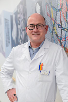 Chefarzt Prof. Dr. med. Daniel Walcher Chefarzt Prof. Dr. med. Daniel Walcher